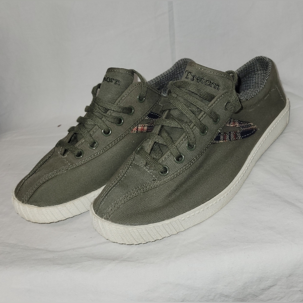Tretorn Women's Olive Canvas Lace-Up Sneakers